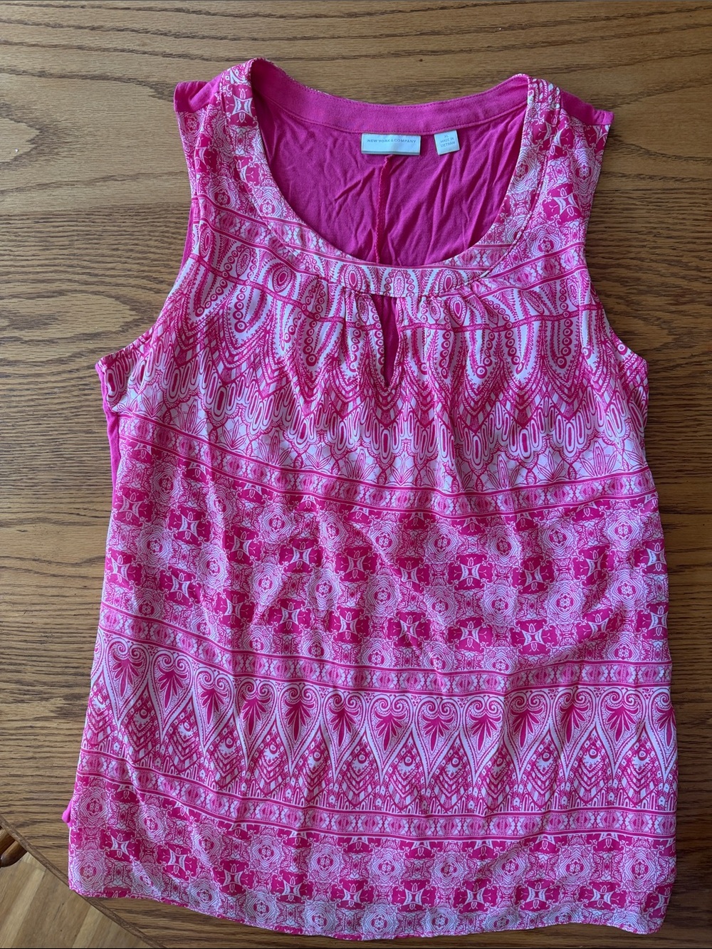 New York & Company Hot Pink Sleeveless Top